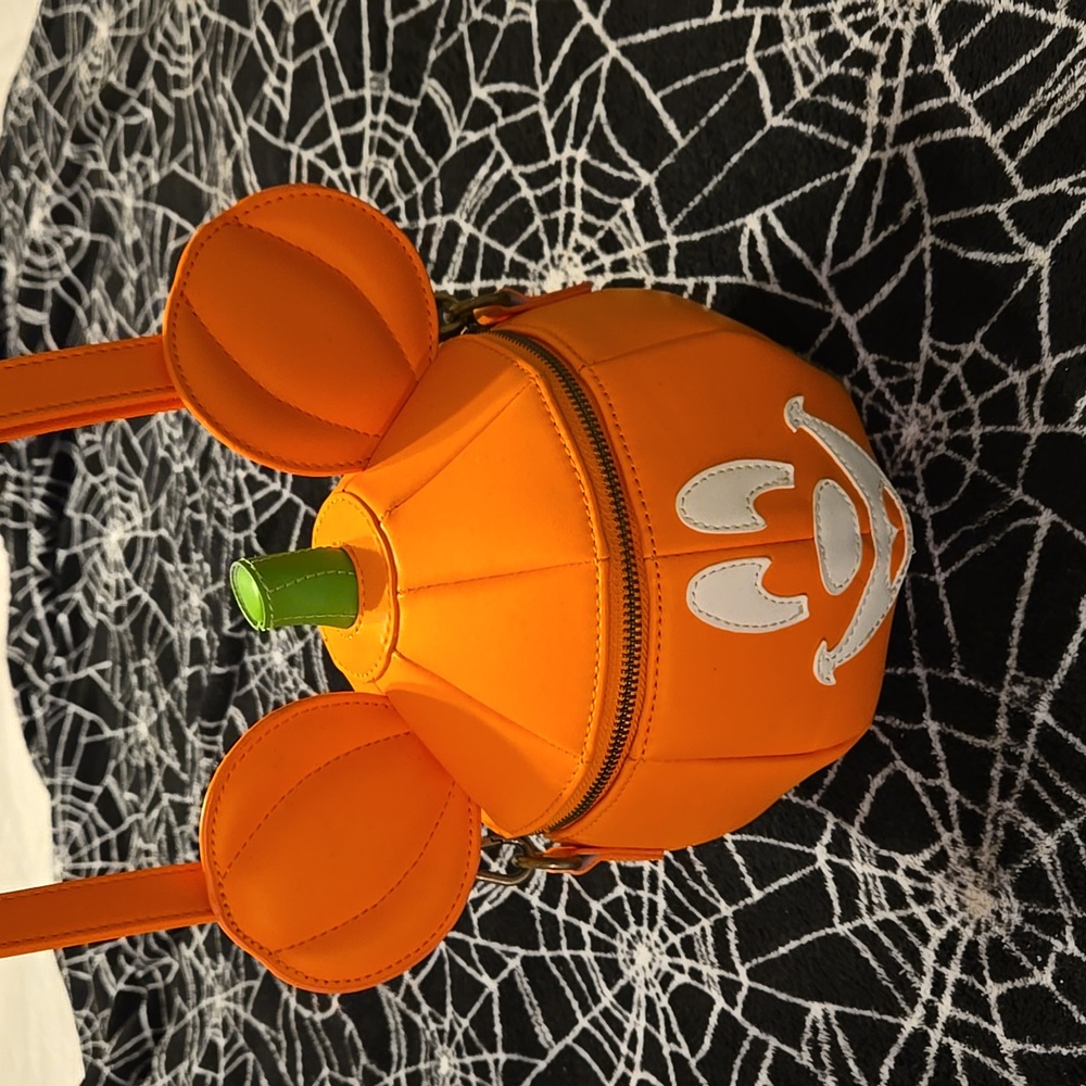 Mickey pumpkin loungefly bag